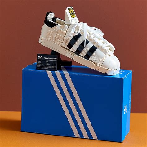 sneakers lego adidas